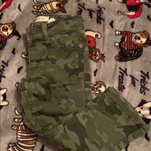 Levi’s camo knit pants